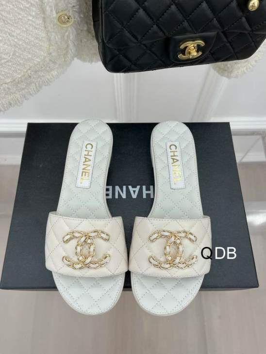 Picture of Chanel Slippers _SKUChanelsz35-403CDB05013244